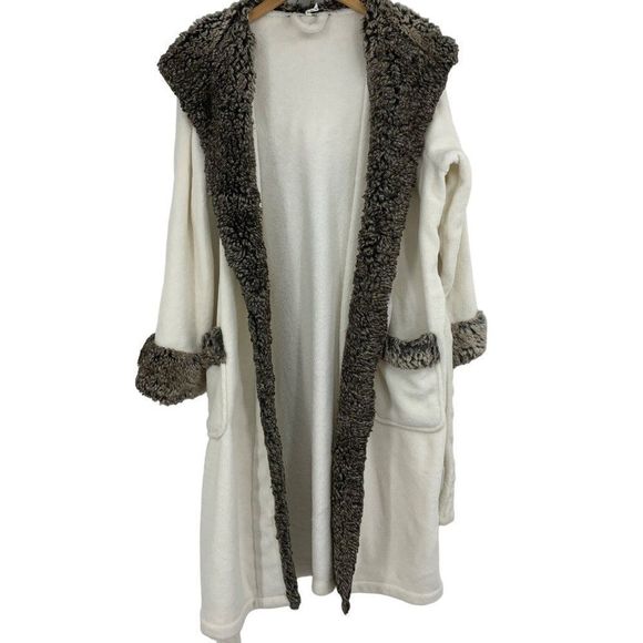Pottery Barn Gray Ombre Faux Fur Robe Initials JK Custom White Plush M 2608 EUC - Picture 10 of 11